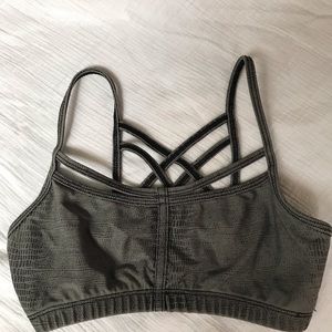 Onzie Bound yoga bra